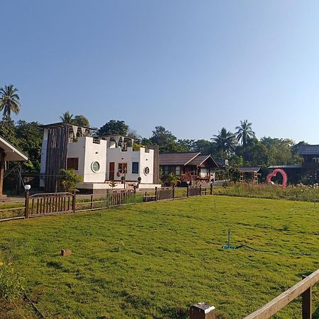 ม่วนใจ๋ปันสุข โฮมสเตย์แอนคาเฟ่ Muanjai Punsuk Homestay And Cafe Chom Thong Buitenkant foto