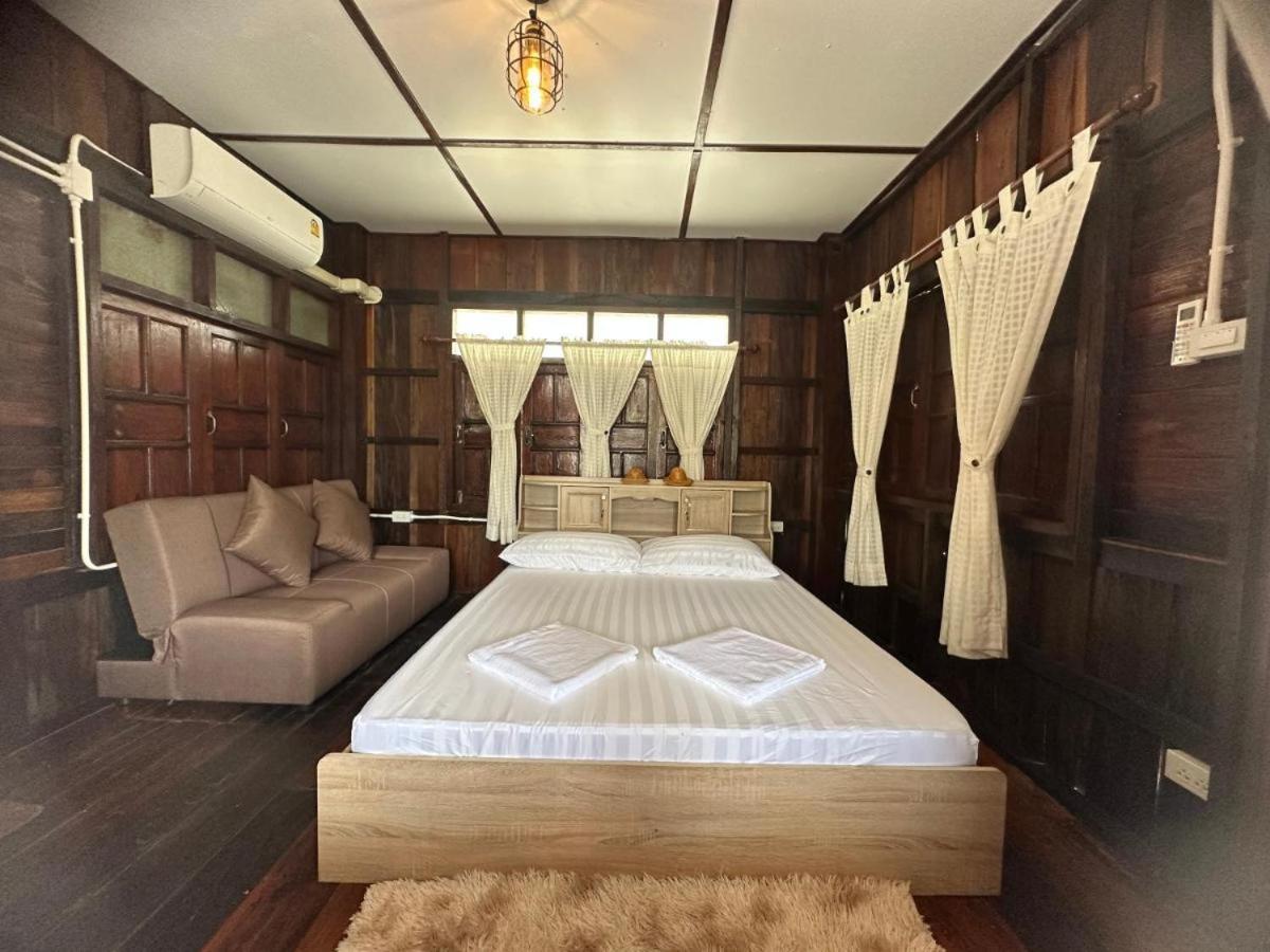 ม่วนใจ๋ปันสุข โฮมสเตย์แอนคาเฟ่ Muanjai Punsuk Homestay And Cafe Chom Thong Buitenkant foto