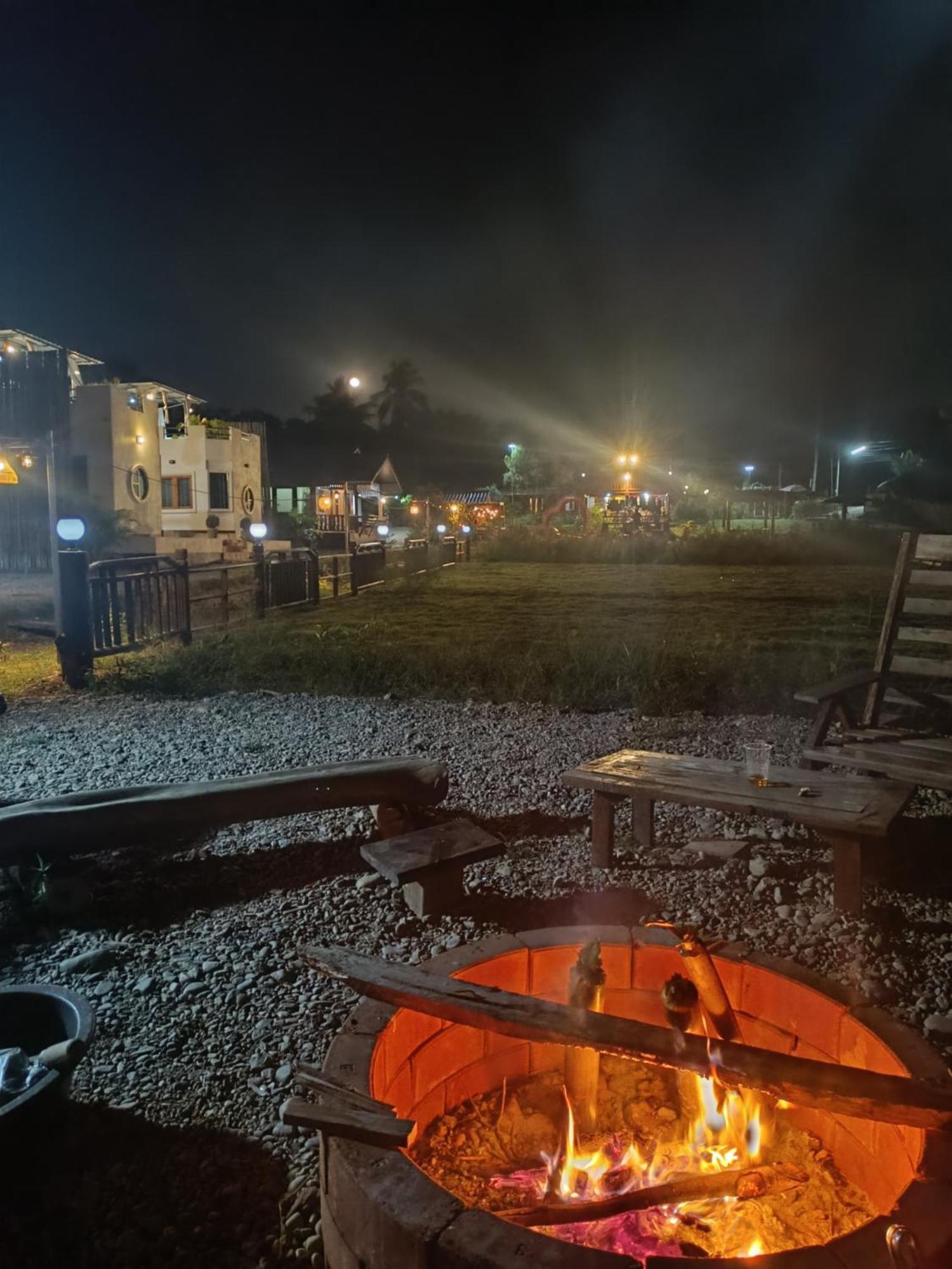 ม่วนใจ๋ปันสุข โฮมสเตย์แอนคาเฟ่ Muanjai Punsuk Homestay And Cafe Chom Thong Buitenkant foto