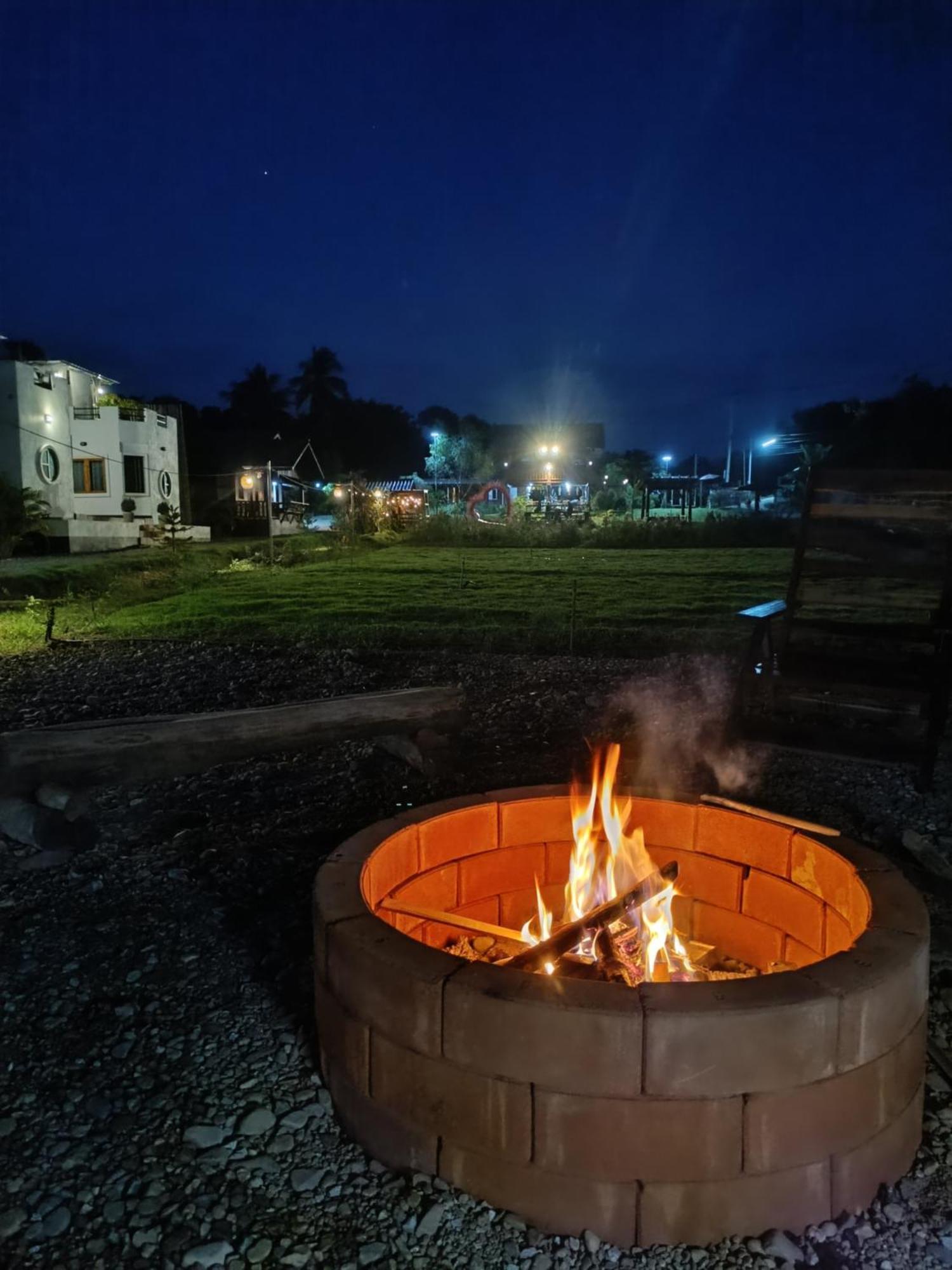 ม่วนใจ๋ปันสุข โฮมสเตย์แอนคาเฟ่ Muanjai Punsuk Homestay And Cafe Chom Thong Buitenkant foto