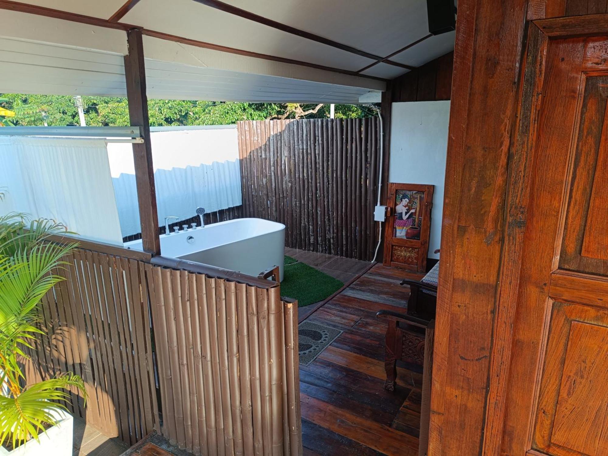 ม่วนใจ๋ปันสุข โฮมสเตย์แอนคาเฟ่ Muanjai Punsuk Homestay And Cafe Chom Thong Buitenkant foto